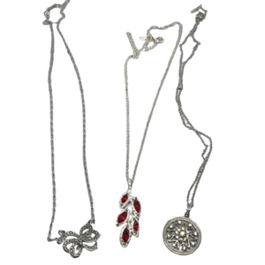 Bundle lot 3 dainty elegant Avon chain/pendant necklaces